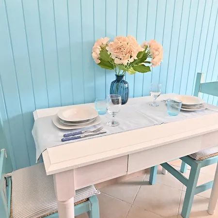Апартаменты Izzhome Sea Style