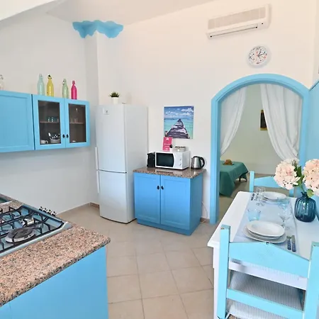 Апартаменты Izzhome Sea Style *
