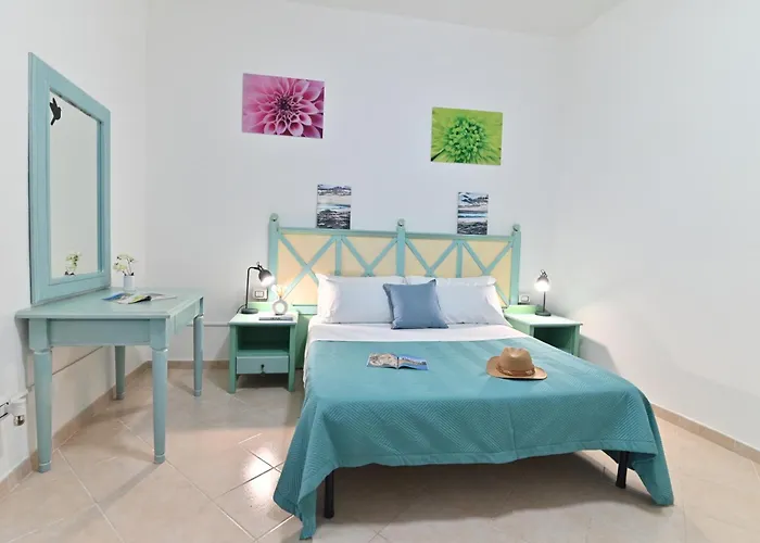 Апартаменты Izzhome Sea Style *