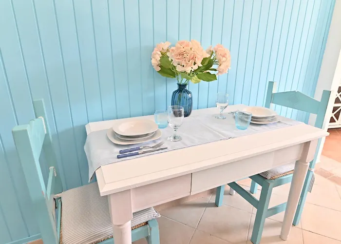 Апартаменты Izzhome Sea Style