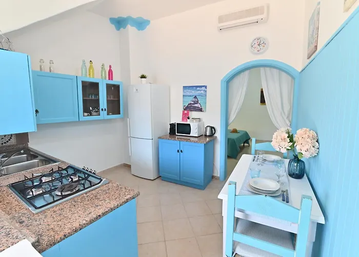 Апартаменты Izzhome Sea Style *